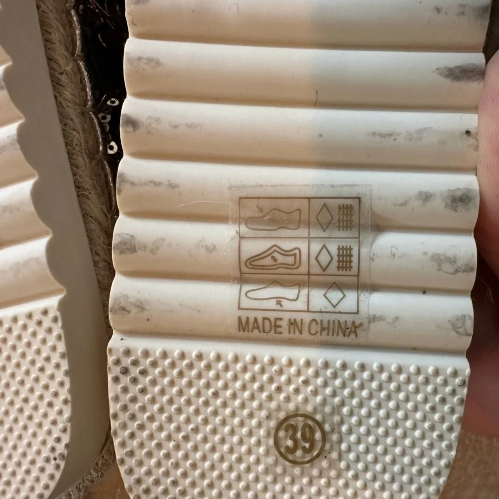 Patrizia by Spring Step Black/ Cream Slip-Ons- Size-39, women’s-NEW! Never worn - Picture 5 of 8